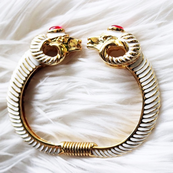 🏆 BOOKPIECE Kenneth Jay Lane Ram's Head Bracelet - Picture 2 of 16
